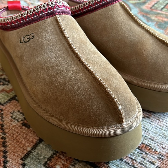 UGG Tazz Platform Slippers Size 9 NEW!! - Picture 7 of 12